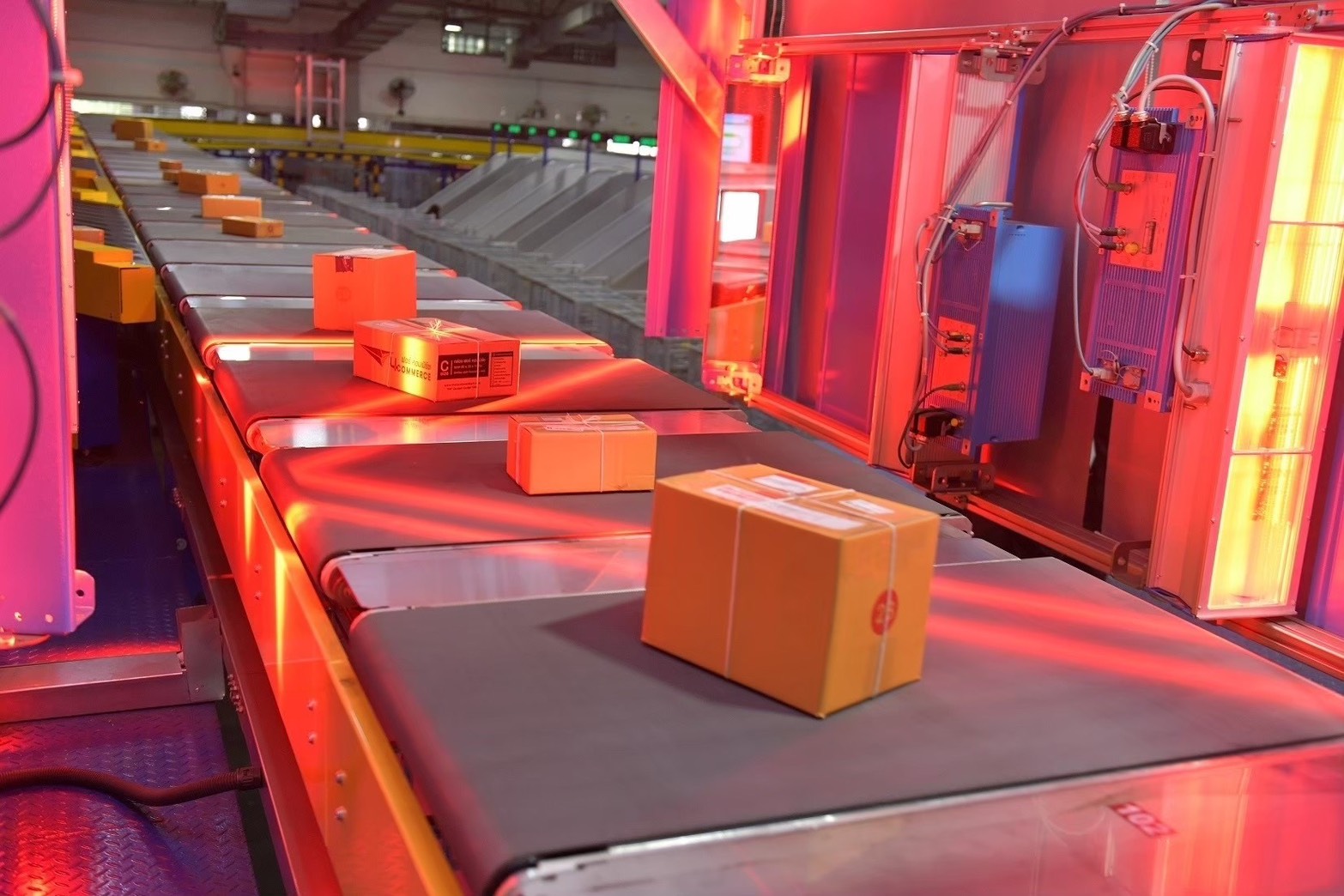 ไปรษณีย์ไทยยกระดับบริการส่งต่างประเทศ เปิดฟาสต์เลนส่งตปท. “International Service Fast Lane” (2).jpg